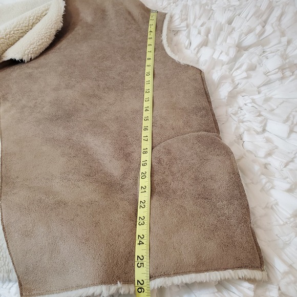 VELVET BY GRAHAM & SPENCER | FAUX SUEDE FUR SHERPA VEST OPEN FRONT SMALL - Picture 13 of 14